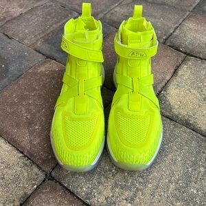 APL Men’s basketball Sneakers